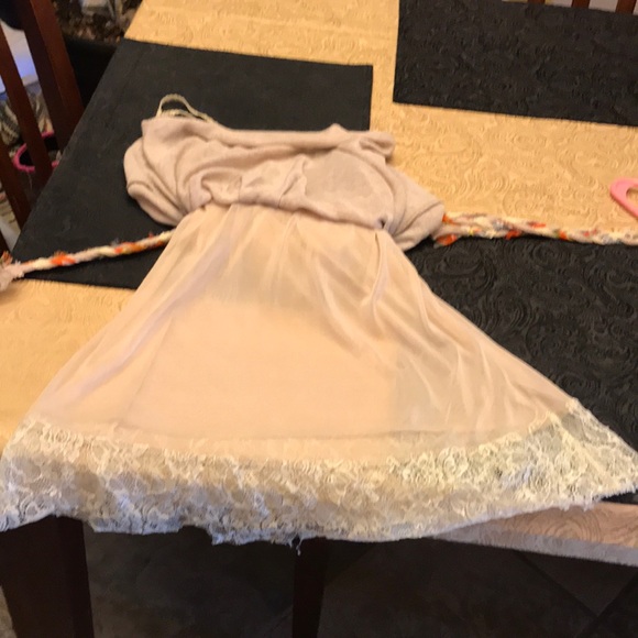 Buckle tank top - Picture 3 of 3